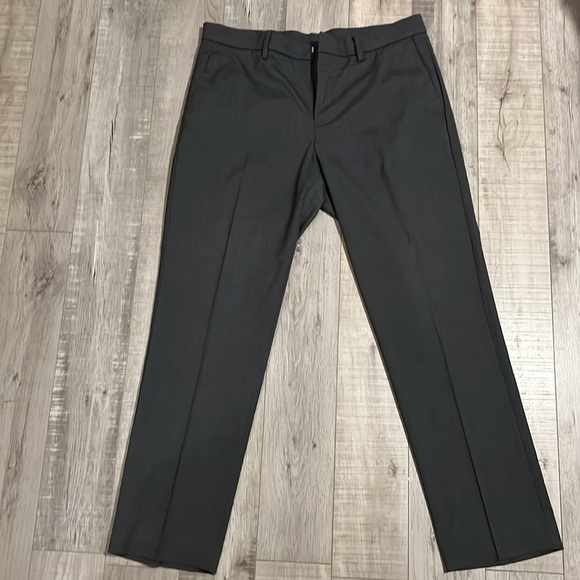 Perry Ellis Modern Fit Dress Pants - Picture 4 of 9